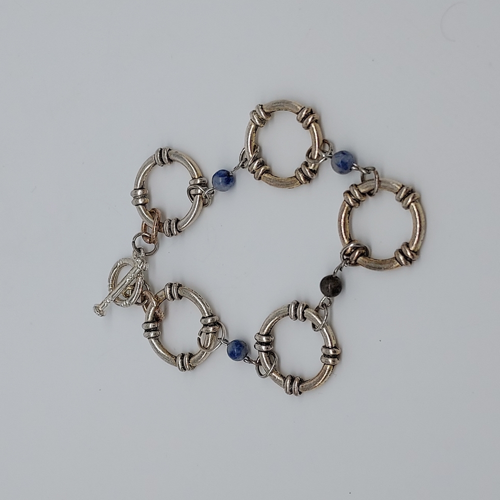 Elegant Silver Sodalite Beaded Bracelet for Women - Picture 3 of 3